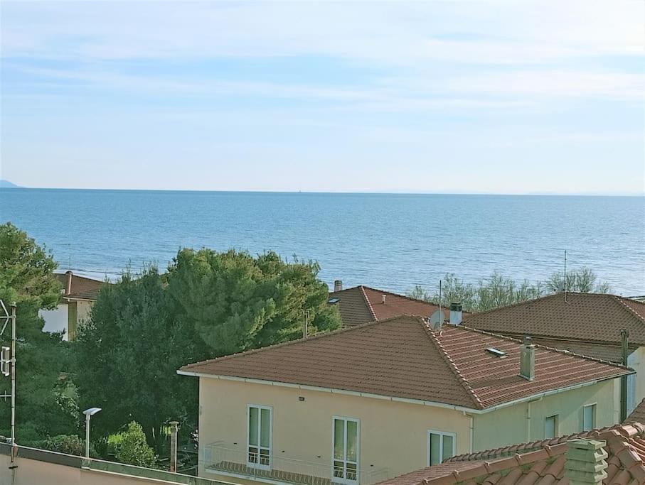 Appartamento A 50 Mt Dal Mare Rosignano Solvay Exterior foto